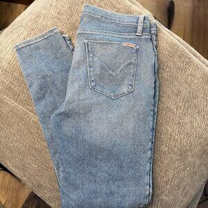 HUDSON Natalie Mid Rise Super Skinny Jeans 31